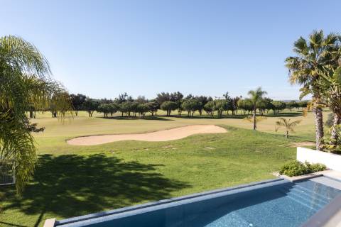 Luxuosa moradia com vista panorâmica para o campo de golfe de Vilamoura
