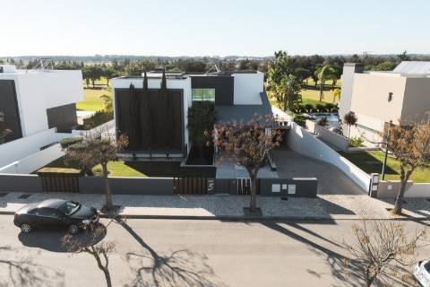 Luxuosa moradia com vista panorâmica para o campo de golfe de Vilamoura
