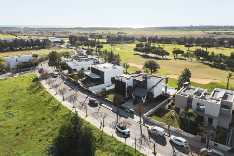 Luxuosa moradia com vista panorâmica para o campo de golfe de Vilamoura
