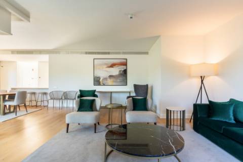 Moradia de Luxo na Exclusiva Quinta da Marinha