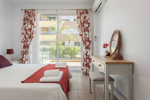 Apartamento T2 - Quarteira