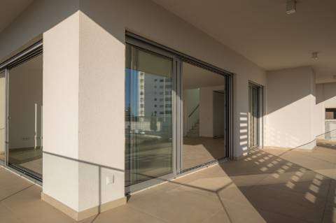 Magnífica Penthouse T3 com RoofTop - Albufeira Green