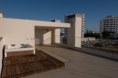 Magnífica Penthouse T3 com RoofTop - Albufeira Green