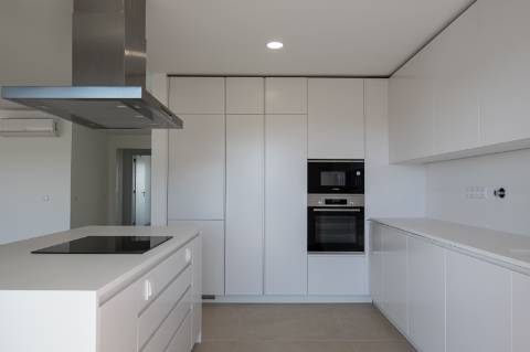 Magnífica Penthouse T2 com RoofTop - Albufeira