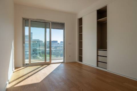 Magnífica Penthouse T2 com RoofTop - Albufeira