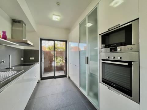 Arrendamento Anual - Apartamento T1 no Condomínio L'Orangerie, Vilamoura