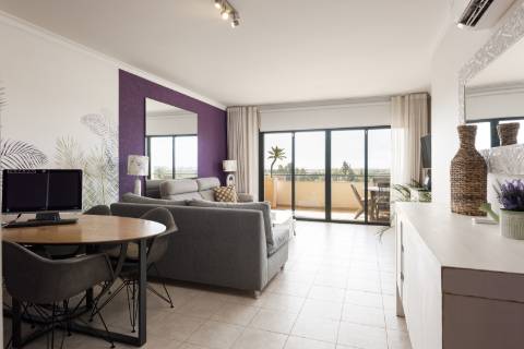 Apartamento T1 - Top Floor com vista mar