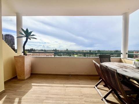 Apartamento T1 - Top Floor com vista mar