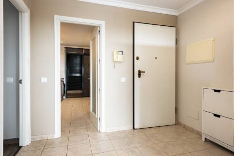 Apartamento T1 - Top Floor com vista mar