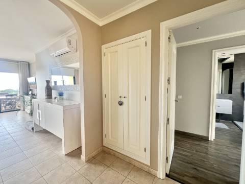 Apartamento T1 - Top Floor com vista mar