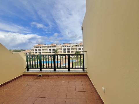 Apartamento T1 - Top Floor com vista mar