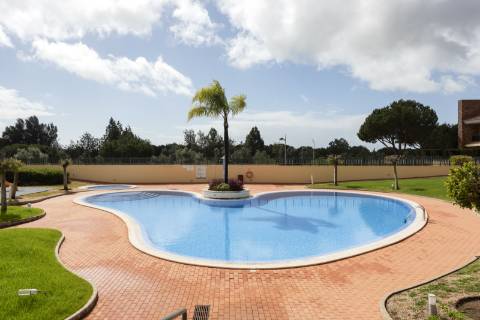 Apartamento T1 - Top Floor com vista mar