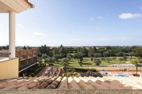 Apartamento T1 - Top Floor com vista mar