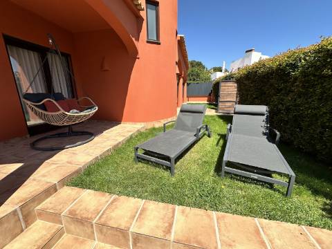 Moradia T3+1 no coração de Vilamoura, com piscina e jacuzzi