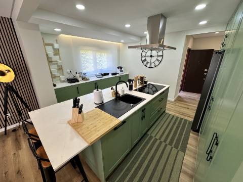 Moradia T3+1 no coração de Vilamoura, com piscina e jacuzzi