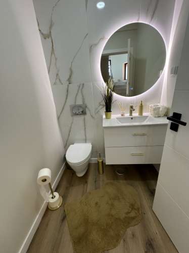 Moradia T3+1 no coração de Vilamoura, com piscina e jacuzzi