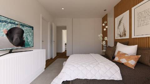 Moradia de Luxo V4 em Renovação - Localização Privilegiada em Vilamoura