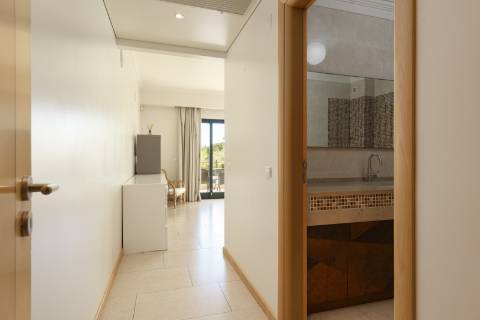 Elegante moradia v2+2 em Vilamoura - piscina, jardim & ambiente prestigiado