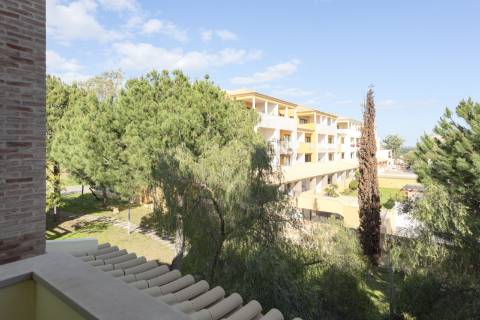 Elegante moradia v2+2 em Vilamoura - piscina, jardim & ambiente prestigiado