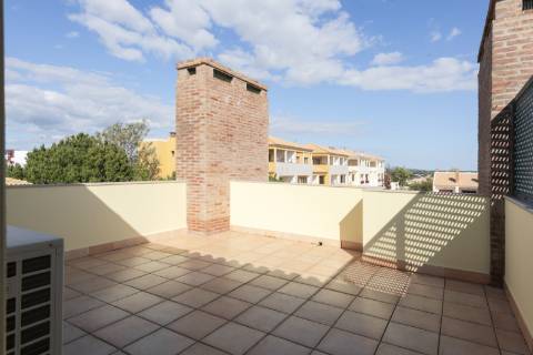 Elegante moradia v2+2 em Vilamoura - piscina, jardim & ambiente prestigiado