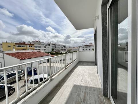 Apartamento T2 renovado - Quarteira