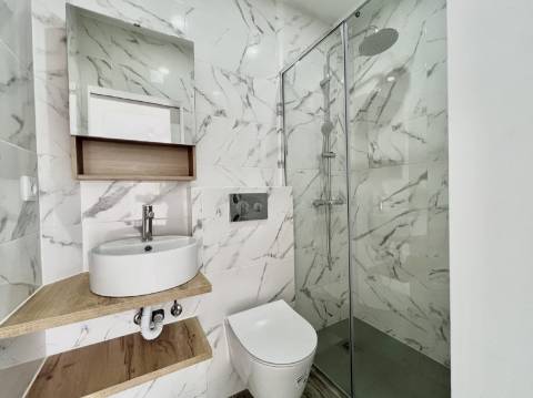 Apartamento T2 renovado - Quarteira