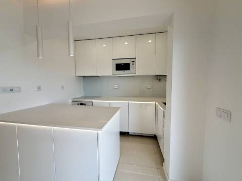 Apartamento T2 renovado - Vilamoura