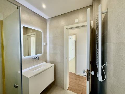 Apartamento T2 renovado - Vilamoura