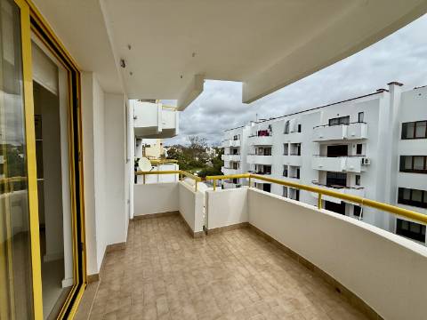 Apartamento T2 renovado - Vilamoura