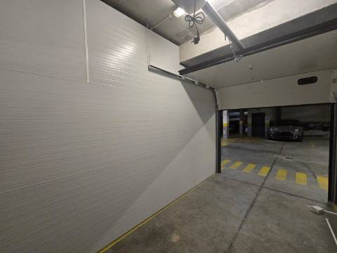 Arrecadações para alugar - Vila Sol, Quarteira