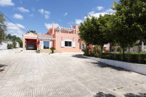 Moradia familiar V5 renovada - Almancil