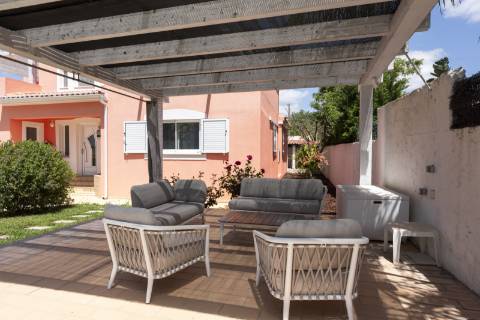 Moradia familiar V5 renovada - Almancil