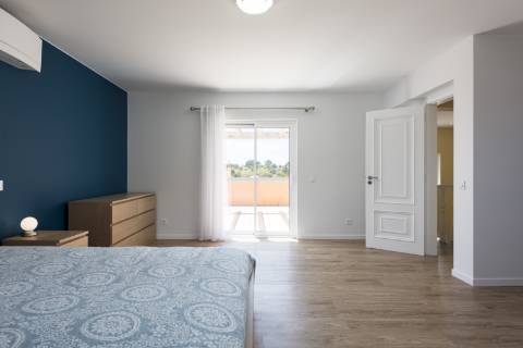 Moradia familiar V5 renovada - Almancil