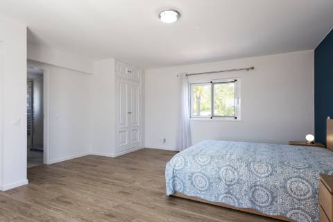 Moradia familiar V5 renovada - Almancil