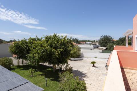 Moradia familiar V5 renovada - Almancil