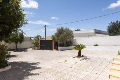 Moradia familiar V5 renovada - Almancil