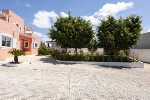 Moradia familiar V5 renovada - Almancil