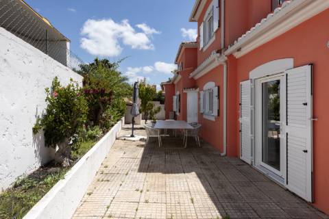 Moradia familiar V5 renovada - Almancil