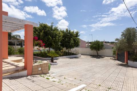 Moradia familiar V5 renovada - Almancil