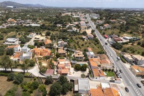 Moradia familiar V5 renovada - Almancil