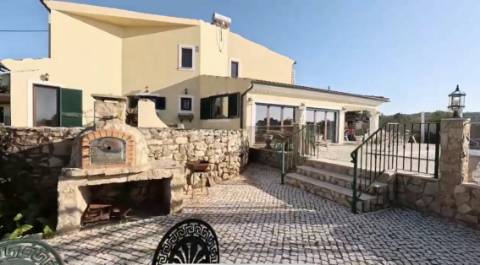 Encantadora moradia V3 entre Boliqueime e Paderne