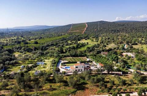 Encantadora moradia V3 entre Boliqueime e Paderne