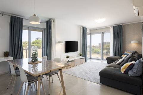 Apartamento T3 Mobilado com Vista Mar - Quarteira