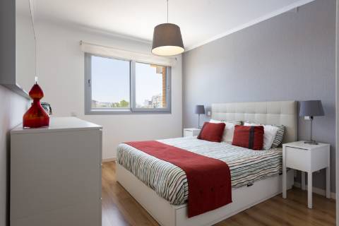 Apartamento T3 Mobilado com Vista Mar - Quarteira