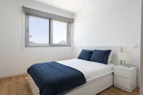 Apartamento T3 Mobilado com Vista Mar - Quarteira