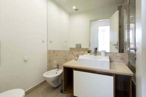 Apartamento T3 Mobilado com Vista Mar - Quarteira