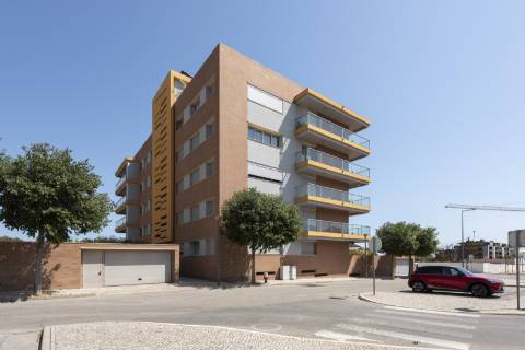 Apartamento T3 Mobilado com Vista Mar - Quarteira