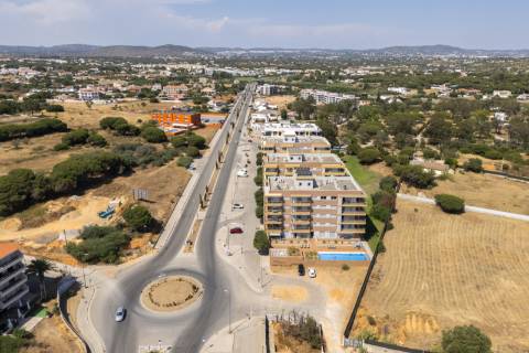 Apartamento T3 Mobilado com Vista Mar - Quarteira