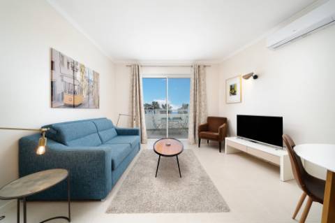 Apartamento de um quarto renovado com vistas soberbas sobre o mar em Lagos