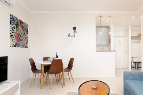 Apartamento de um quarto renovado com vistas soberbas sobre o mar em Lagos